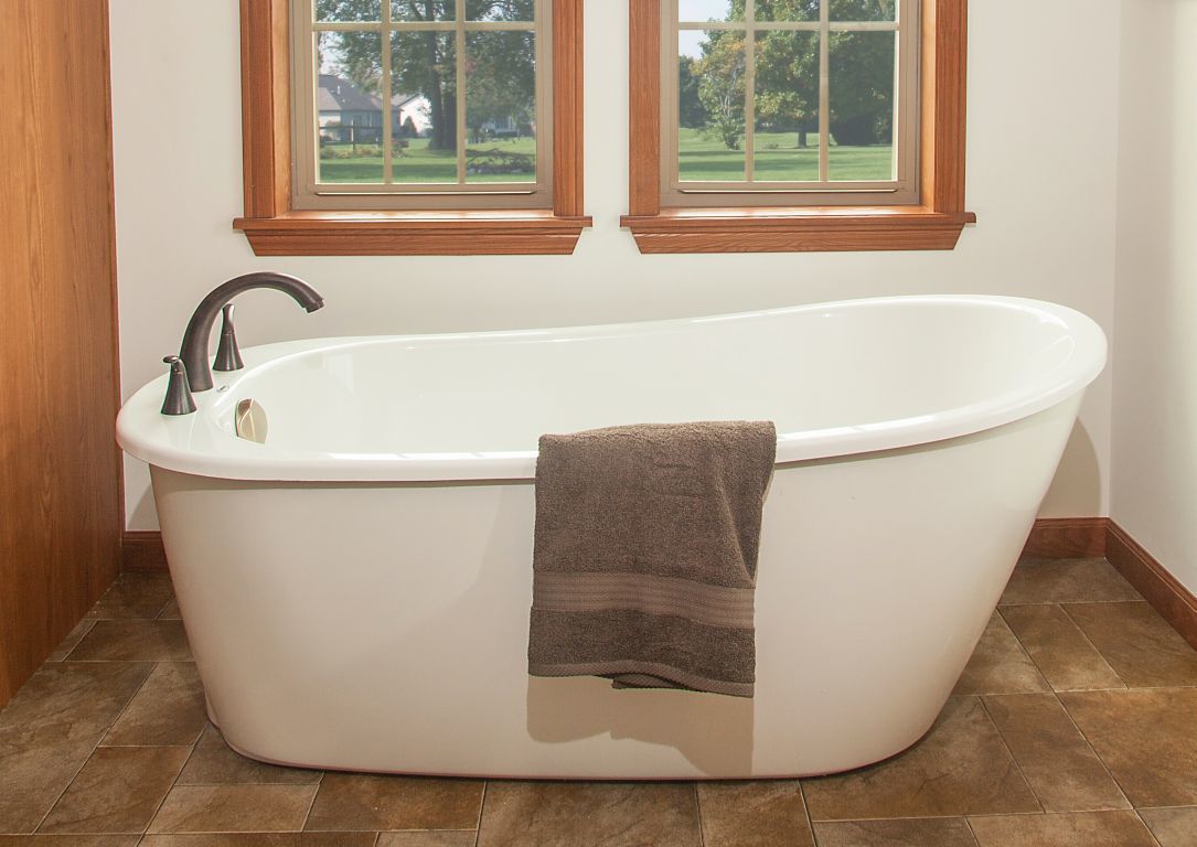 Free Standing Maxx Tub Modular Homes by Manorwood Homes an Affiliate